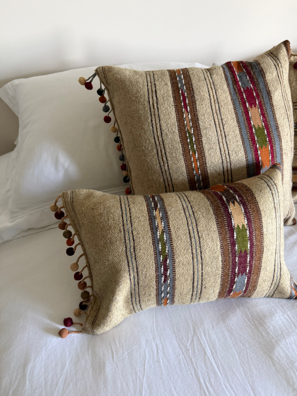 Faja Fawn Oblong Cushion Cover