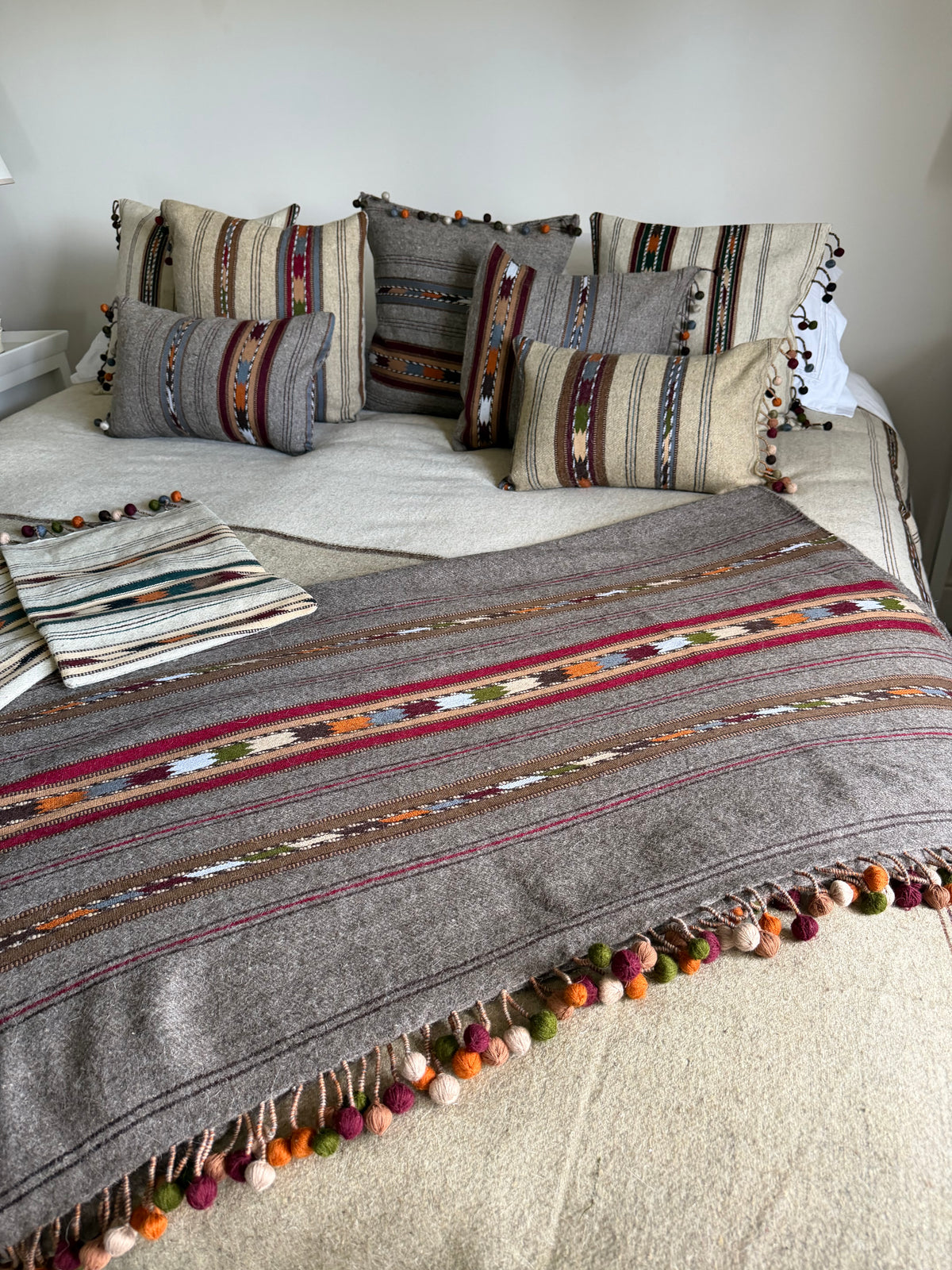 Inzar Ivory Square Cushion Cover